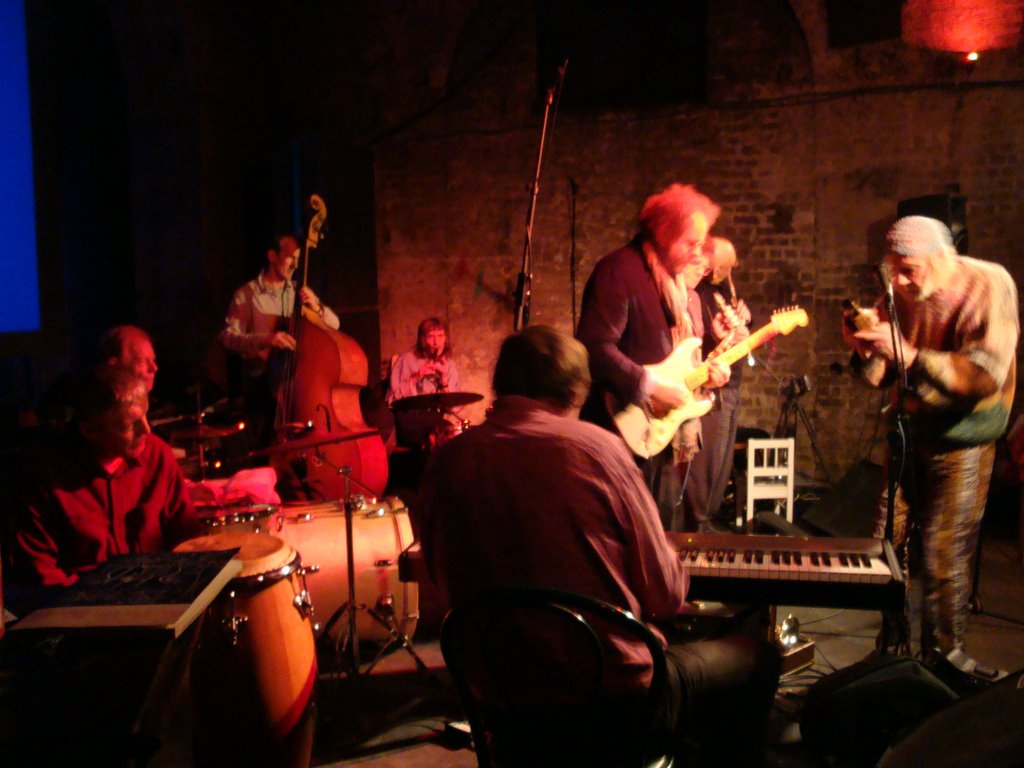 People Band Shunt 2009